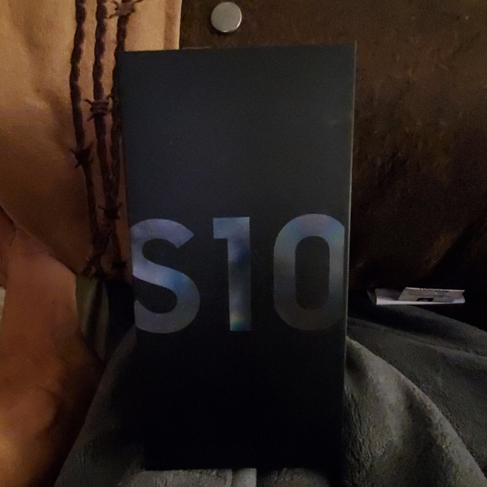Sold new S10 Galaxy never used